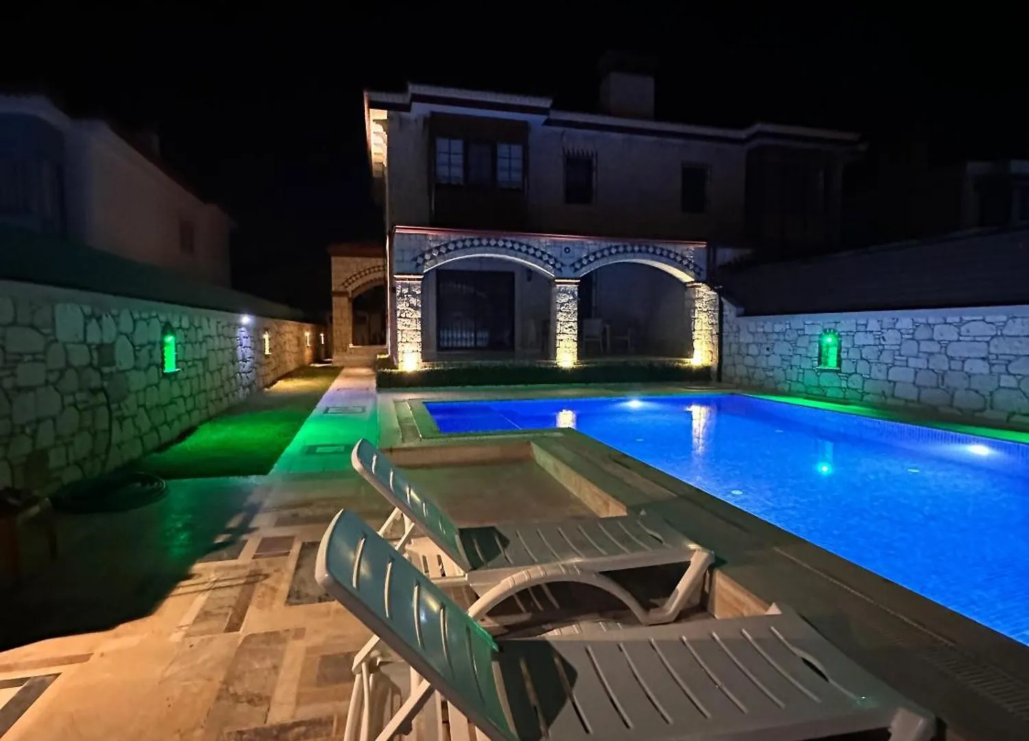 Alacati Stone House Fun - Villa With Private Pool Çeşme